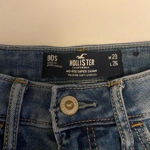 Hollister/00s W23 L26/Lighter Blue Jeans